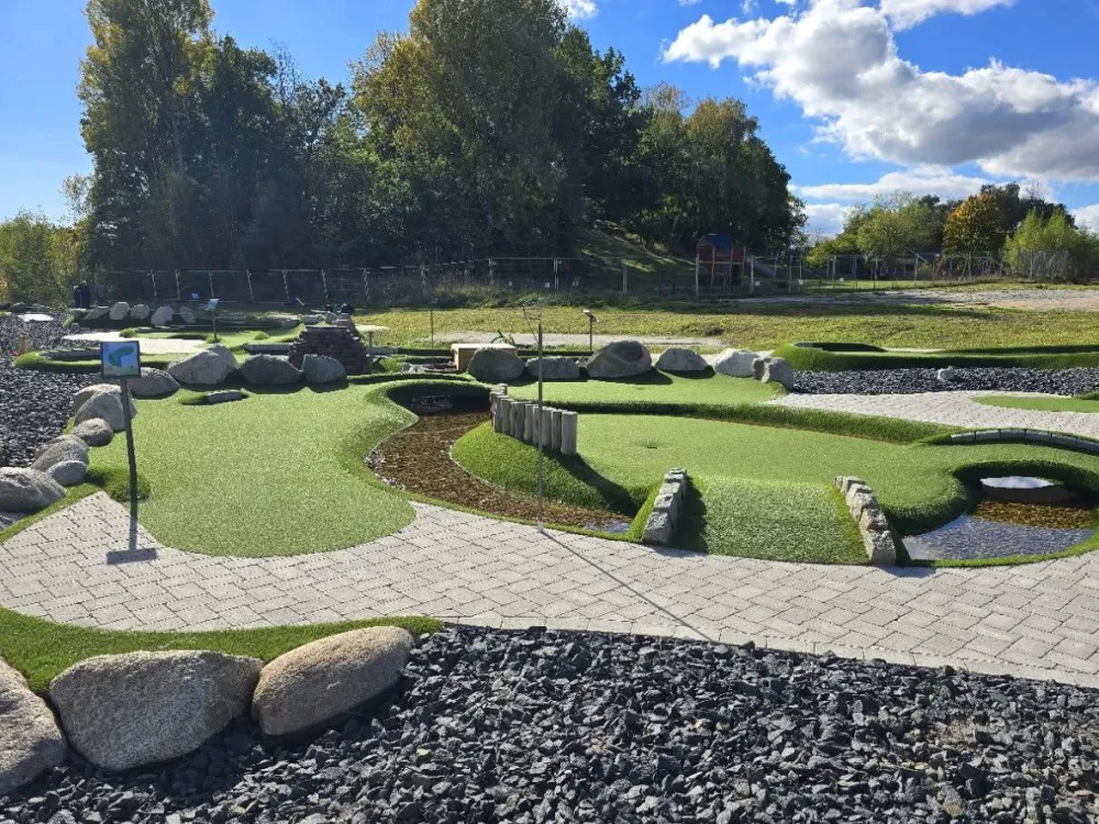 Easter holiday - minigolf