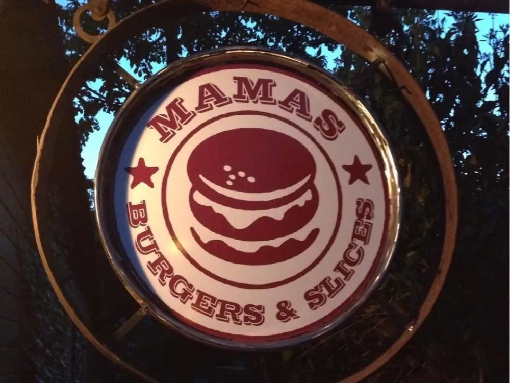Mama's Backyard Barbeque