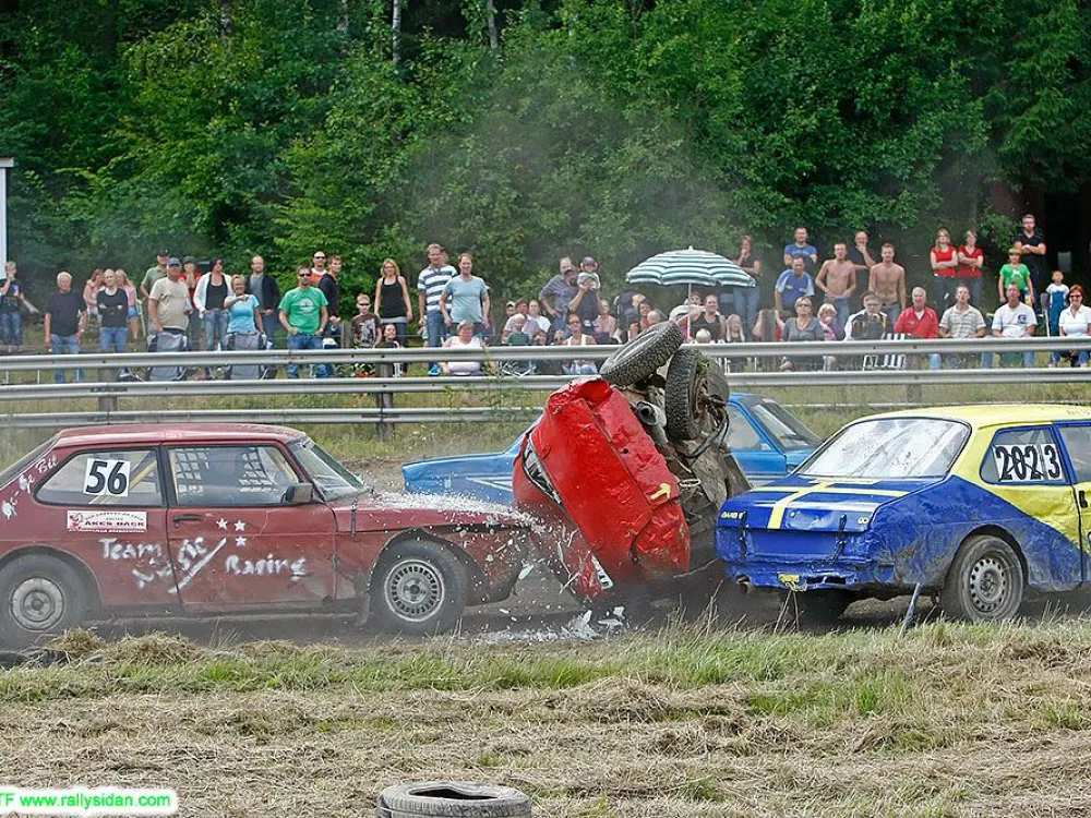 Folkrace på Hokabanan
