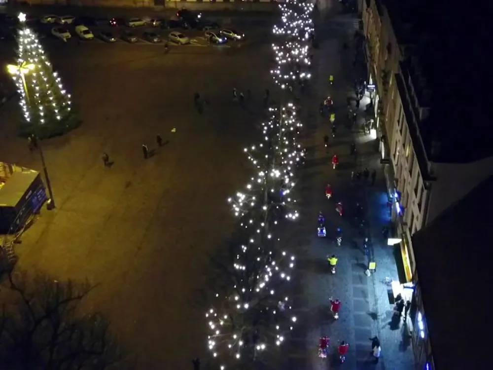 Lucia cortege with Old Moppers