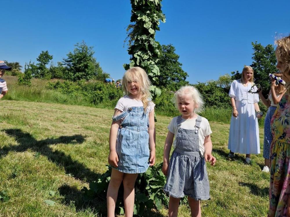 Midsummer celebration at Tjärö 