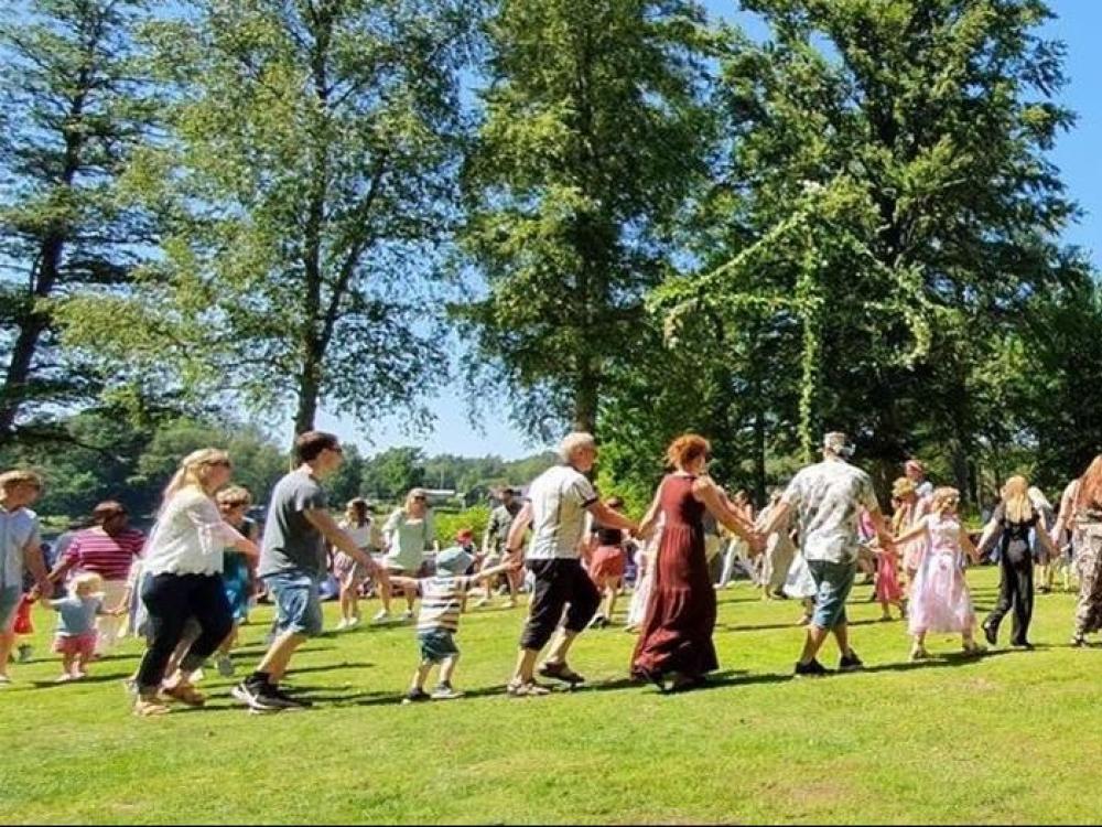 Midsummer celebration at Långasjönäs campsite